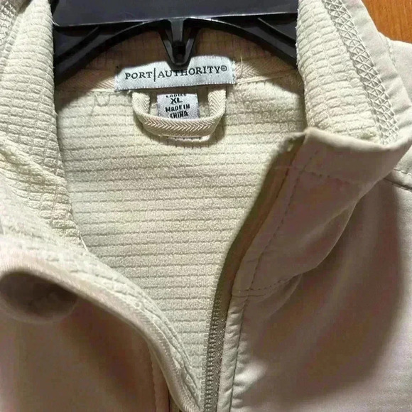 Ladies, Port Authority jacket size XL - Picture 2 of 7